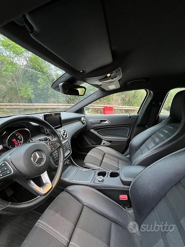 Usata Mercedes A180 2017 Grigio Utilitaria