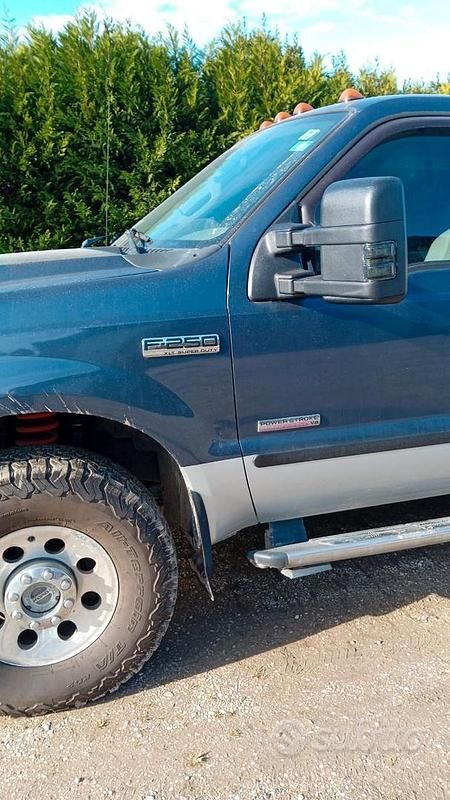 Begagnad Ford F250 2005