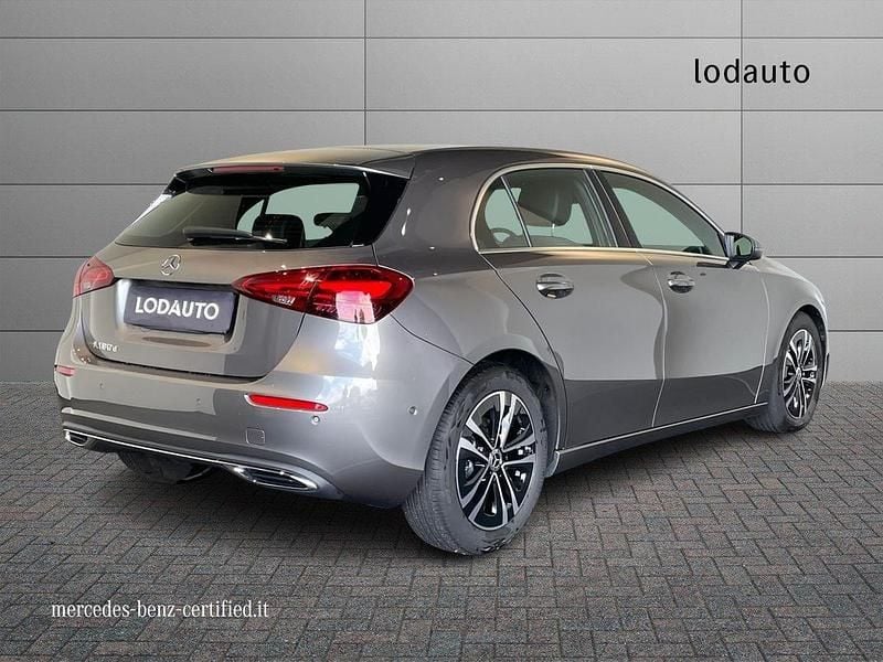 Usata Mercedes A180 Advanced 116 CV (85 kW) 2024 Antracite Berlina
