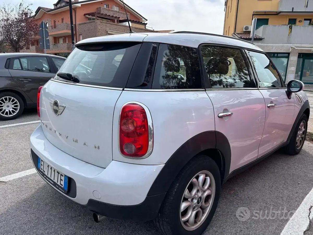 Usata Mini Countryman 2012 Bianco SUV