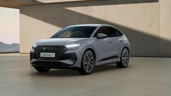 Nuova Audi Q4 e-tron Ambiente 69 kW (95 CV) 2025 Grigio SUV