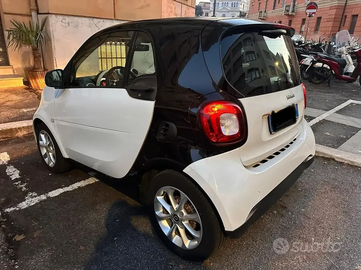 Usata Smart ForTwo Coupé 71 CV (52 kW) 2015 Bianco Coupé