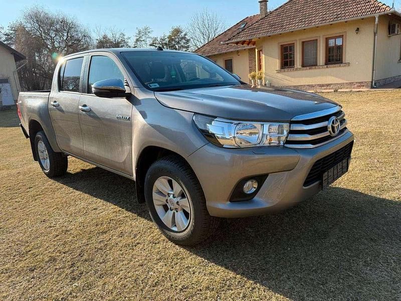Grigio Usata 2020 Toyota HiLux Active Pick-up | 27.500 € (Super prezzo) - Immagine 1/4