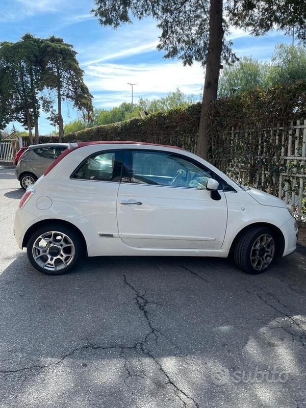 Bianco Usata 2015 Fiat 500 Cabrio | 9500 € (Buon prezzo) - Immagine 1/4