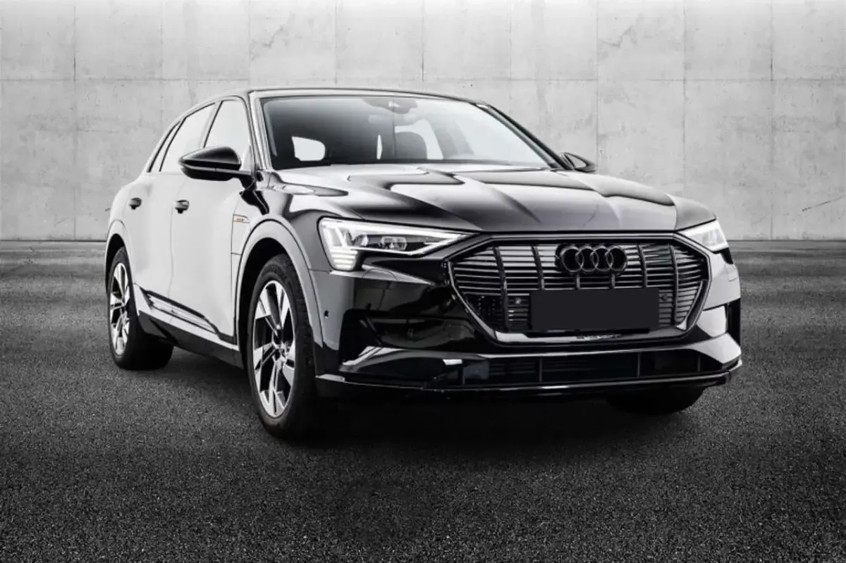 Usata Audi e-tron 158 kW (215 CV) 2022 Nero SUV