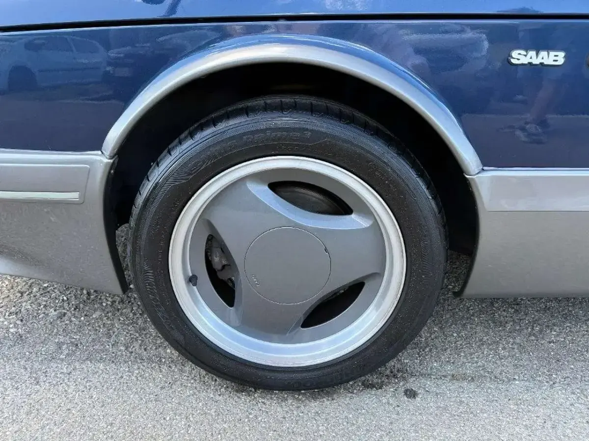 Usata Saab 900 Cabriolet 141 CV (103 kW) 1992 Blu Cabrio