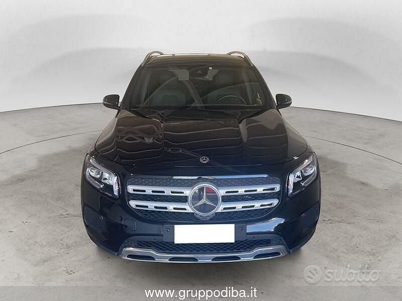 Usata Mercedes GLB200 150 CV (110 kW) 2021 Nero SUV