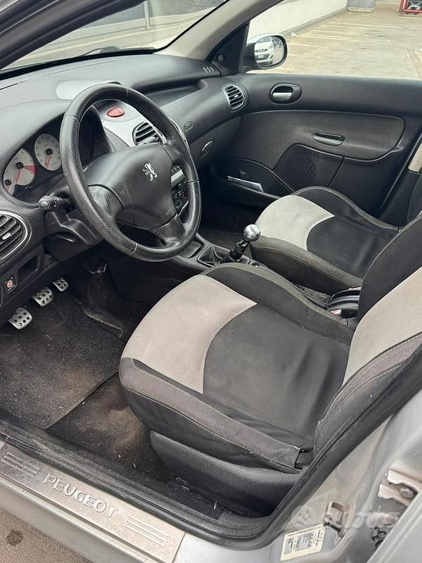 Usata Peugeot 206 75 CV (55 kW) 2007 Berlina