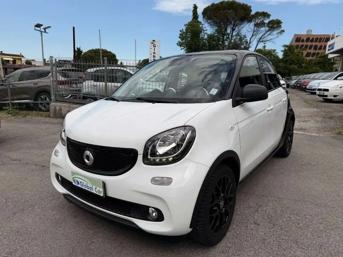 Usata Smart ForFour Passion 71 CV (52 kW) 2016 Bianco Utilitaria