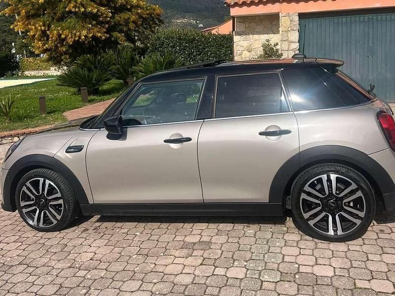 Usata Mini Cooper 136 CV (100 kW) 2023 Beige Utilitaria