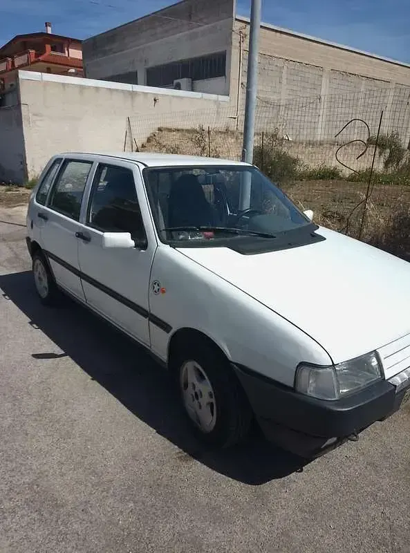 Usata Fiat Uno 45 CV (33 kW) 1990 Utilitaria