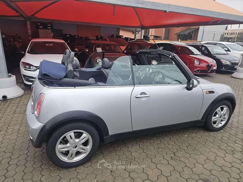 Usata Mini Cooper Cabriolet 116 CV (85 kW) 2006 Argento Cabrio