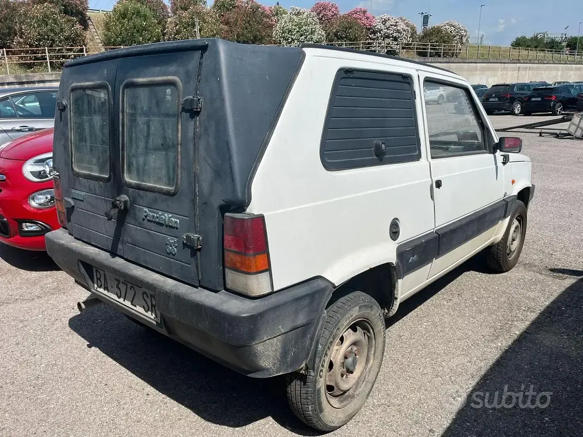 Usata Fiat Panda 4x4 54 CV (39 kW) 1998 Bianco Utilitaria