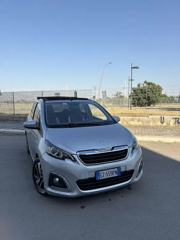 Usata Peugeot 108 Allure 82 CV (60 kW) 2015 Cabrio