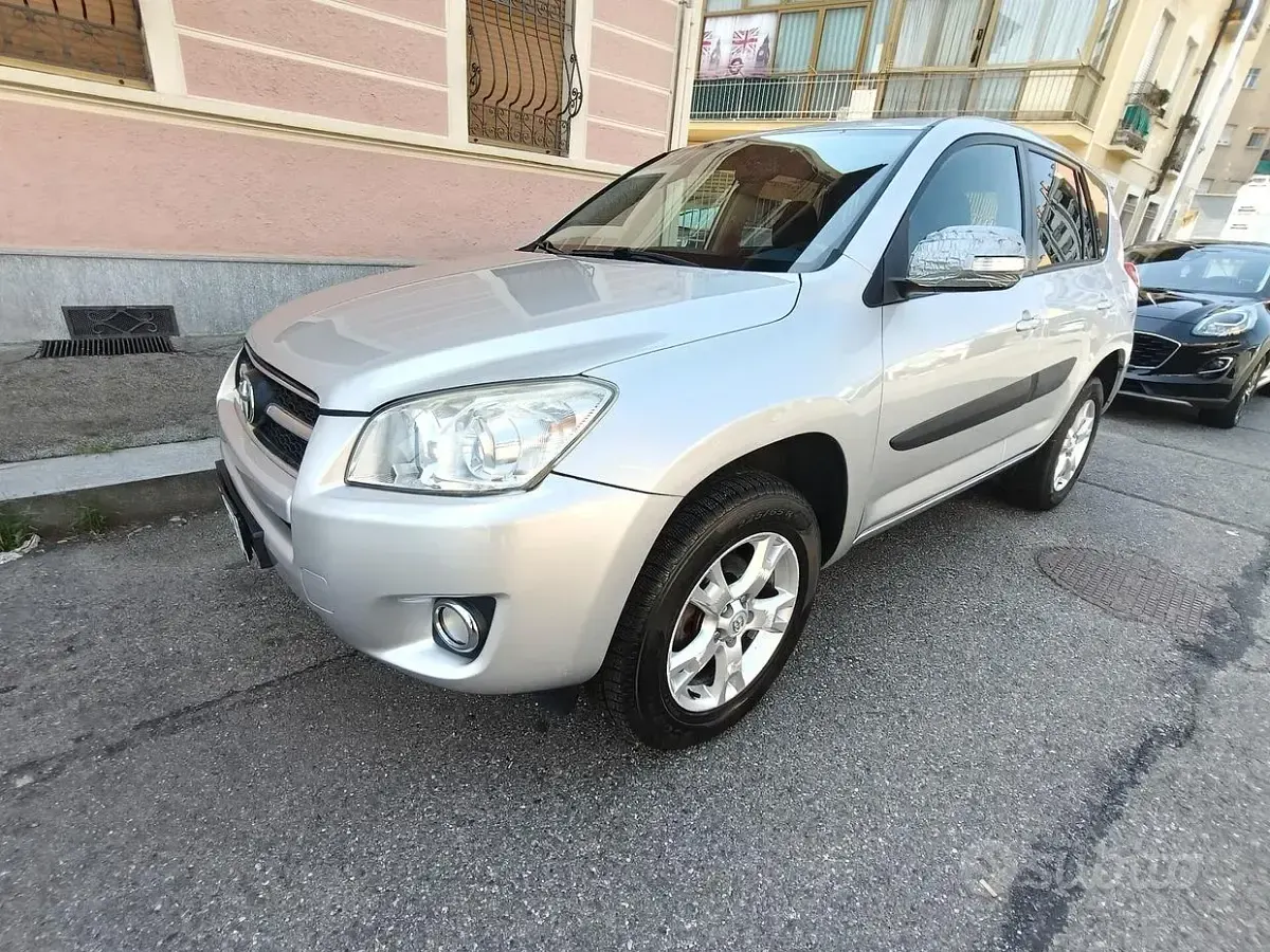 Usata Toyota RAV4 Luxury 150 CV (110 kW) 2009 SUV