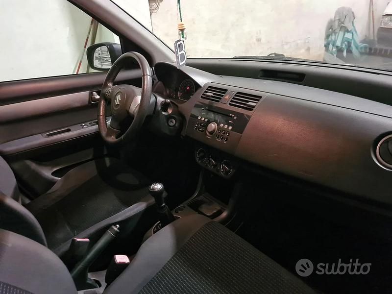 Usata Suzuki Swift GL 69 CV (50 kW) 2008 Bianco Utilitaria