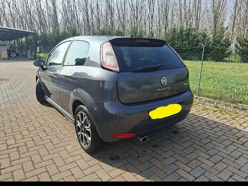 Usata Fiat Punto Evo Sport 86 CV (63 kW) 2014 Grigio Utilitaria