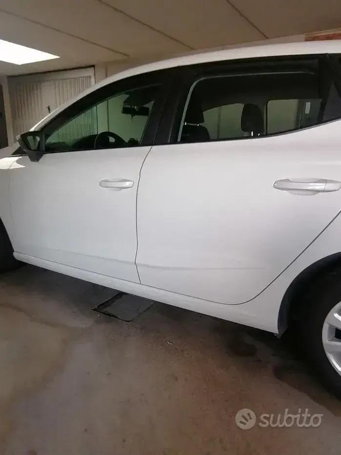 Usata Seat Ibiza 90 CV (66 kW) 2020 Bianco Utilitaria