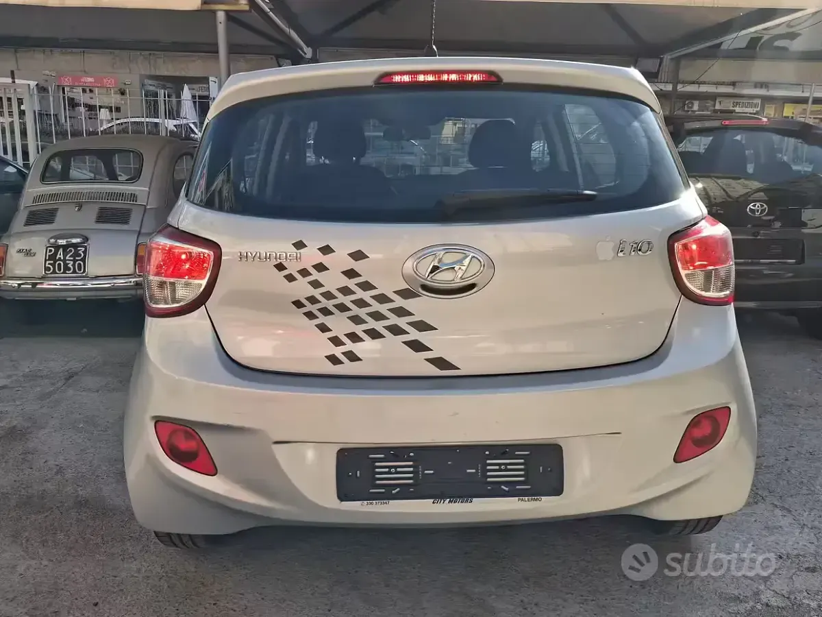Usata Hyundai i10 67 CV (49 kW) 2018 Grigio Utilitaria