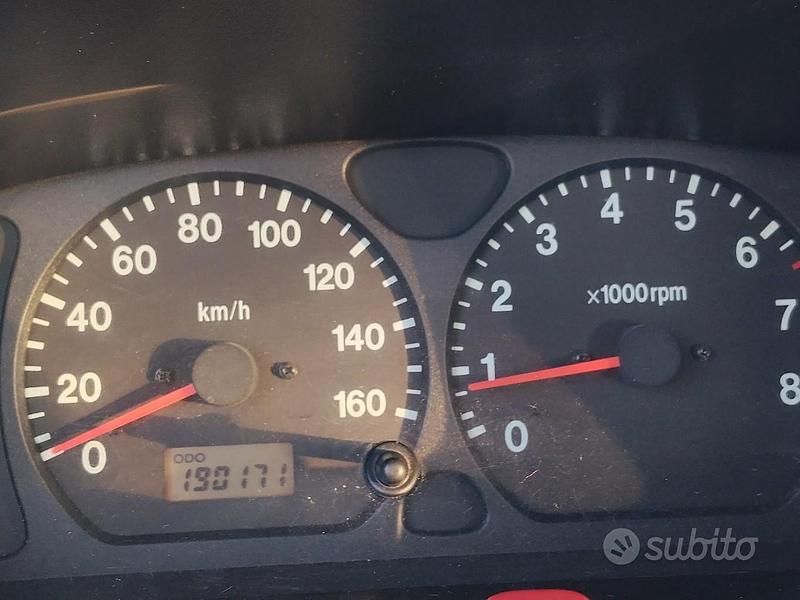 Usata Suzuki Jimny 82 CV (60 kW) 2000 Rosso SUV