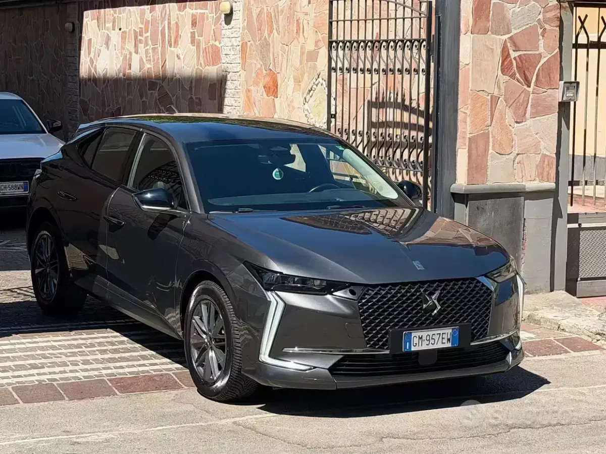 Usata DS Automobiles DS4 Bastille 131 CV (96 kW) 2022 Grigio SUV