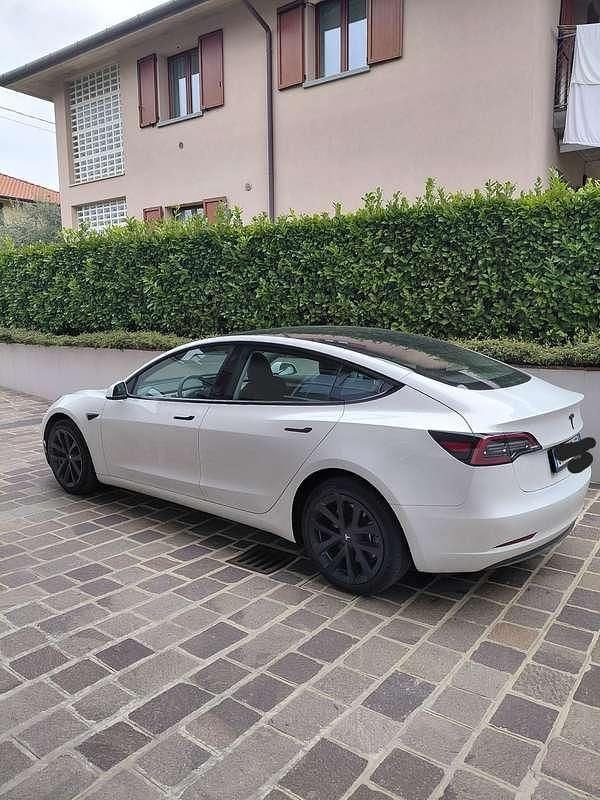 Usata Tesla Model 3 RWD 88 kW (120 CV) 2023 Bianco Berlina