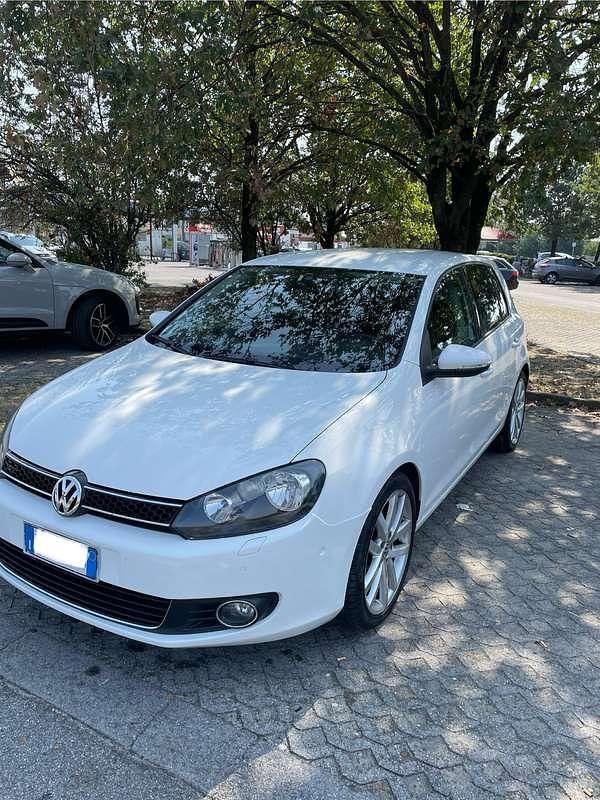 Usata VW Golf VI Highline 140 CV (102 kW) 2009 Bianco Utilitaria