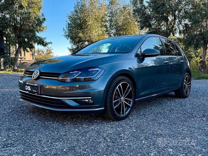 Usata VW Golf VII Sport 116 CV (85 kW) 2019 Grigio Berlina
