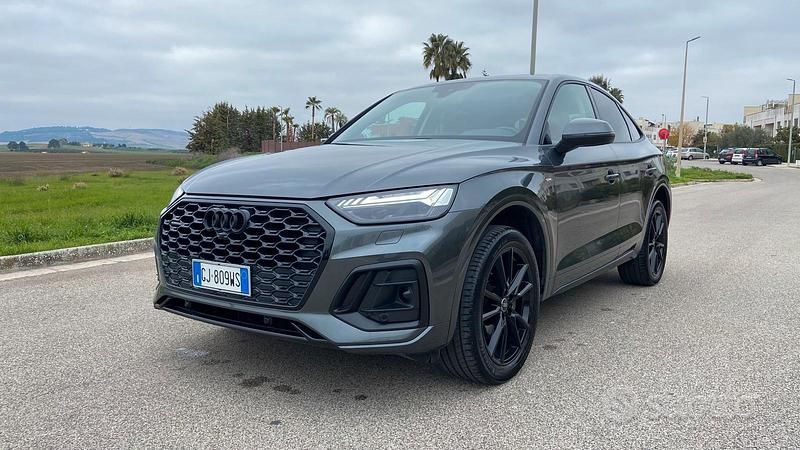 Grigio Usata 2022 Audi Q5 Sportback S-Line SUV | 34.999 € (Buon prezzo) - Immagine 1/4