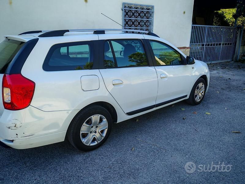 Usata Dacia Logan 68 CV (50 kW) 2018 Bianco Berlina