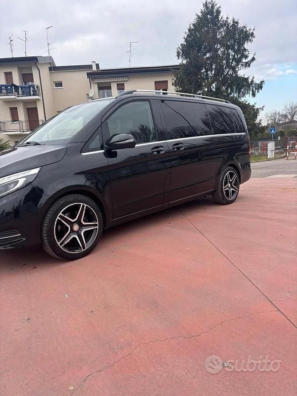 Usata Mercedes V250 Executive 190 CV (139 kW) 2019 Nero Monovolume