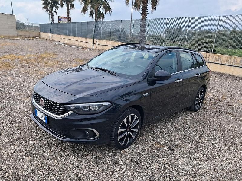 Usata Fiat Tipo 120 CV (88 kW) 2020 Nero Station wagon