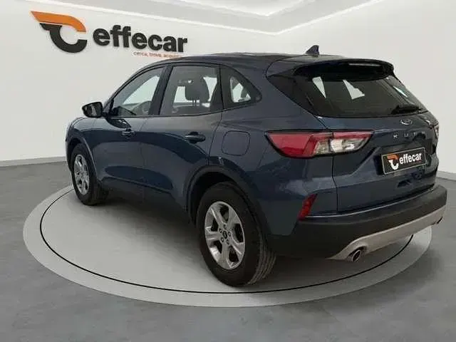 Usata Ford Kuga 120 CV (88 kW) 2022 Blu SUV