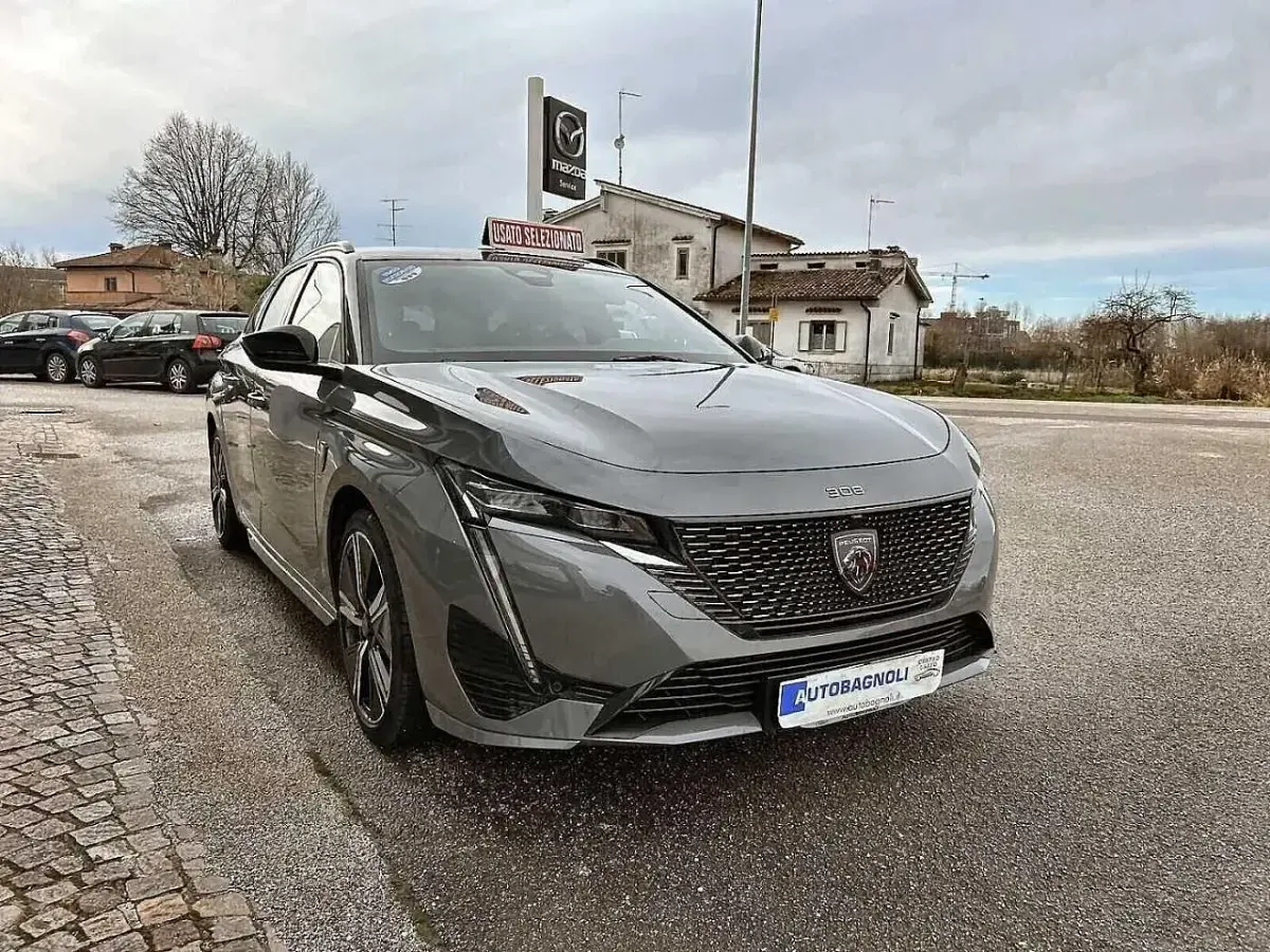 Usata Peugeot 308 GT 131 CV (96 kW) 2024 Grigio Station wagon