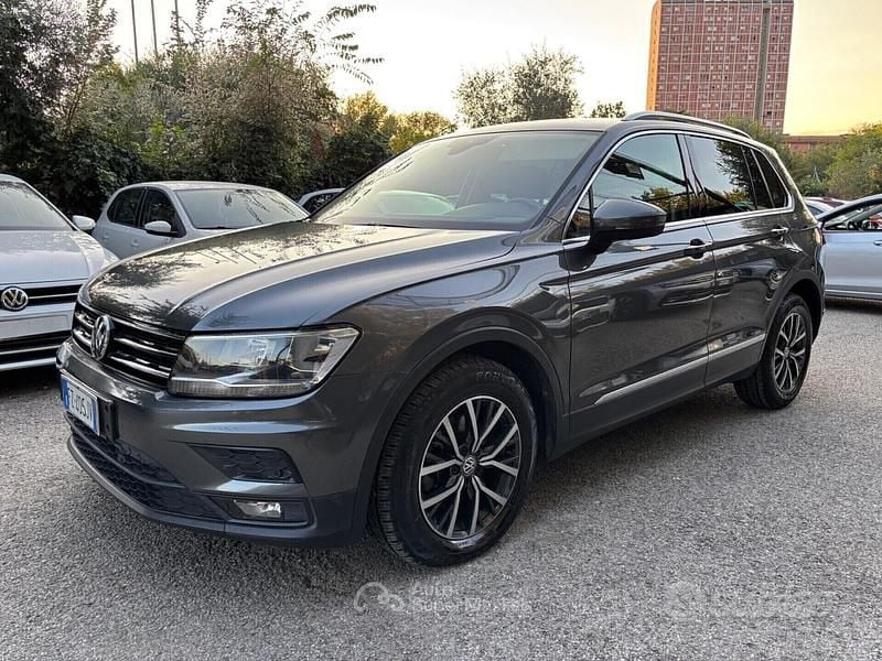 Gray Nuova 2025 VW Tiguan SUV | 15.999 € (Buon prezzo) - Immagine 1/4