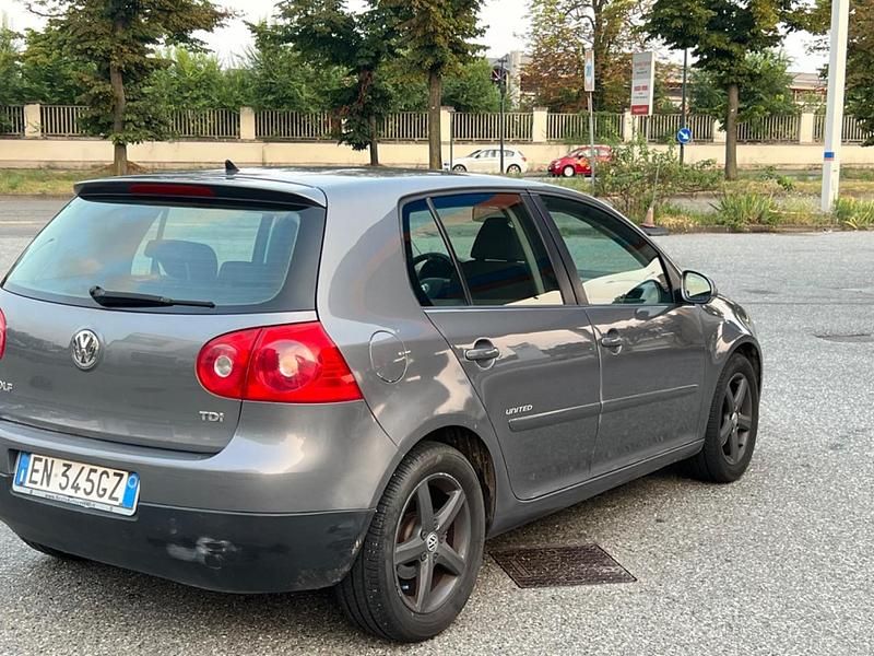 Usata VW Golf VI Comfortline 104 CV (76 kW) 2009 Grigio Utilitaria