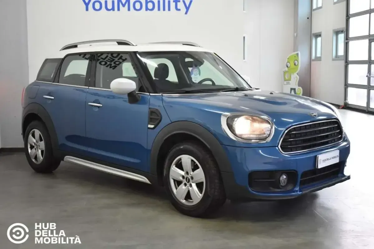 Usata Mini Cooper D Countryman Business 150 CV (110 kW) 2020 Blu SUV