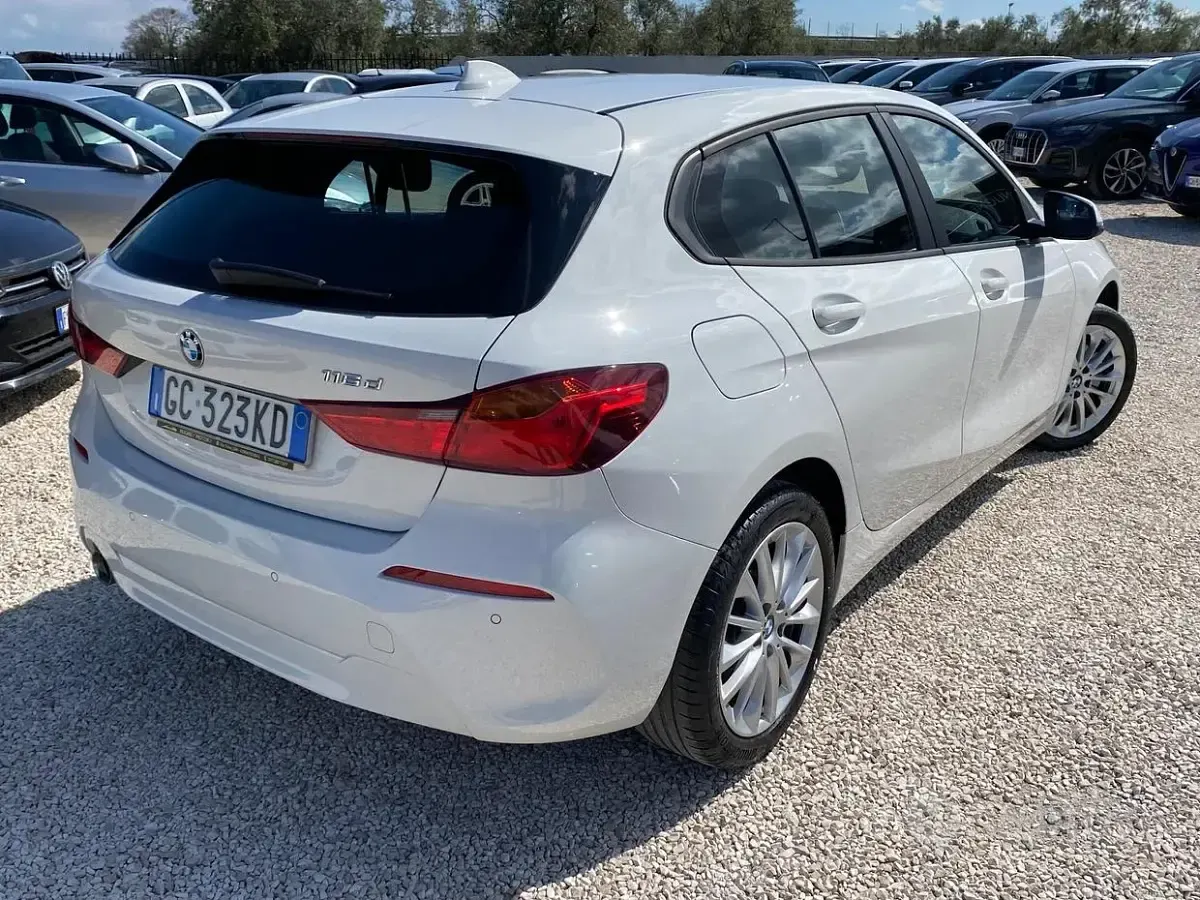 Usata BMW 116 Advantage 116 CV (85 kW) 2020 Bianco Utilitaria