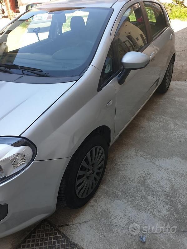 Usata Fiat Punto Evo 77 CV (56 kW) 2010 Grigio Utilitaria
