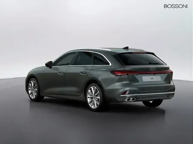 Usata Audi A5 Advanced 204 CV (150 kW) 2025 Grigio chronos metallizzato Station wagon