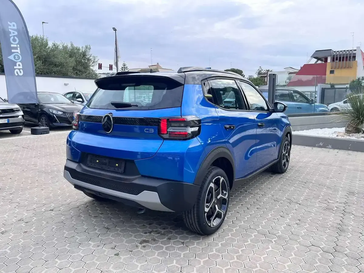 Nuova Citroën C3 101 CV (74 kW) 2026 Bright blue/pearl black SUV