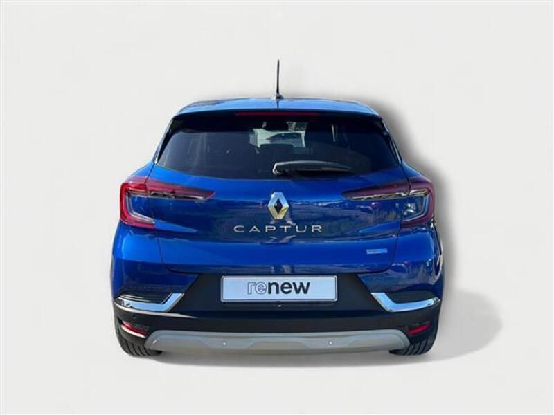 Usata Renault Captur Intens 145 CV (106 kW) 2022 Blu scuro SUV