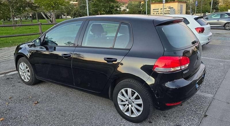 Usata 2010 VW Golf VI Highline Tre volumi | 3500 € (Super prezzo) - Immagine 1/4