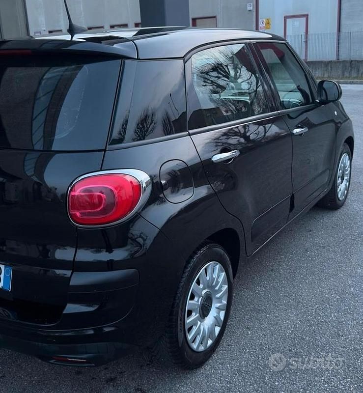 Usata Fiat 500L 105 CV (77 kW) 2017 Nero Monovolume