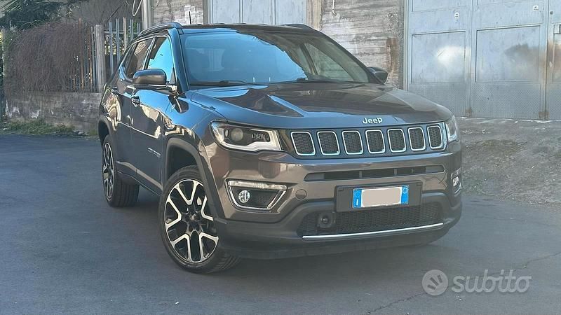 Usata Jeep Compass Opening Edition 140 CV (102 kW) 2017 Grigio SUV