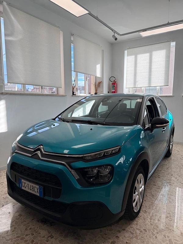 Usata Citroën C3 Shine 139 CV (102 kW) 2021 Blu Berlina