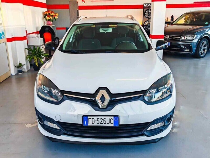 Usato 2016 Renault Mégane Coupé 1.5 Benzin 90 CV (8.000 €)