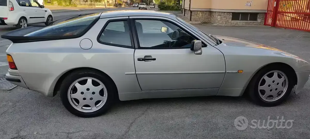 Usata Porsche 944 S 190 CV (139 kW) 1987 Grigio Coupé