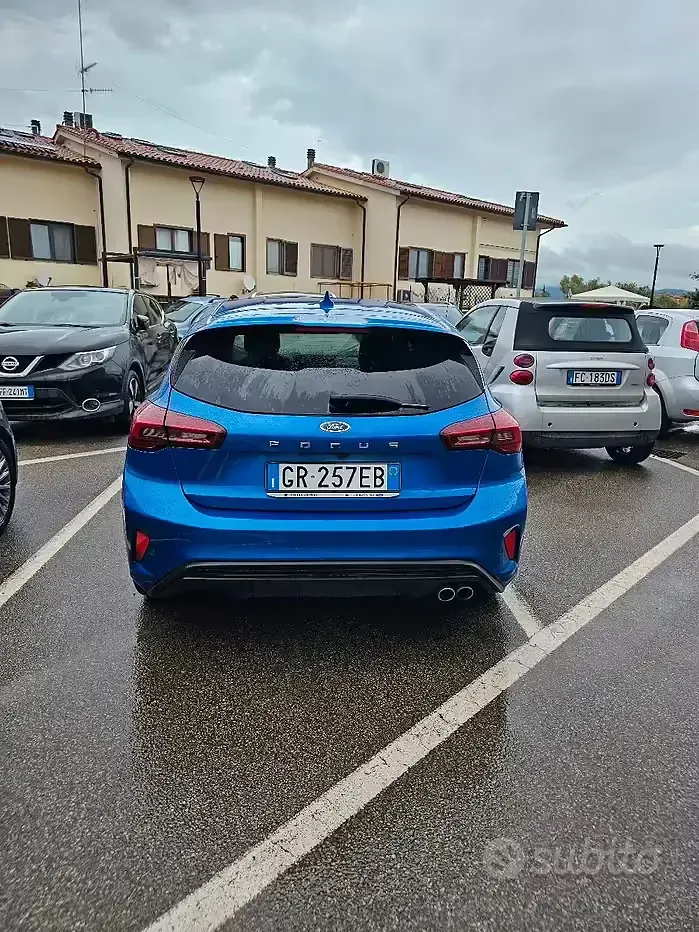 Usata Ford Focus ST-Line X 115 CV (84 kW) 2023 Blu Berlina