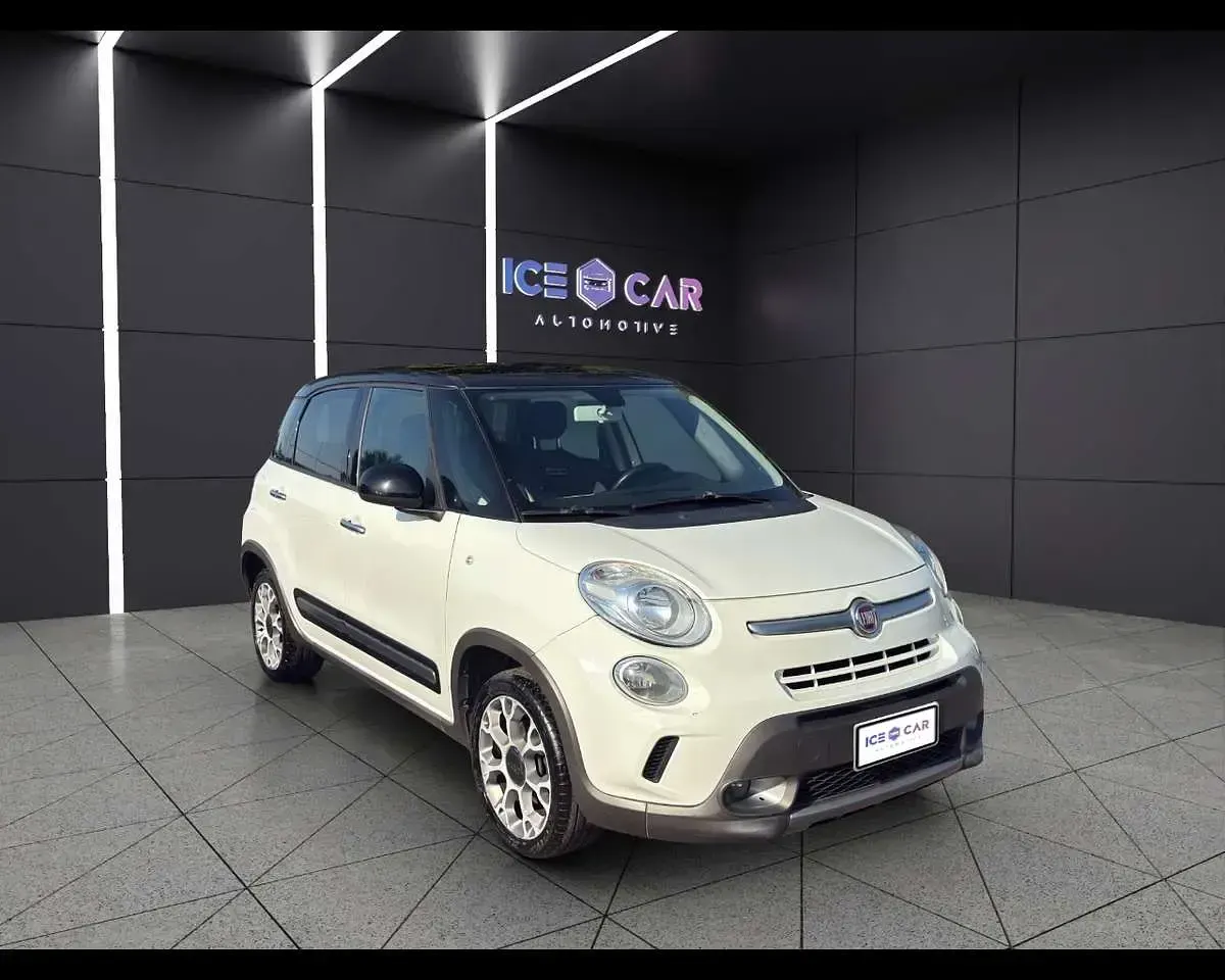 Usata Fiat 500L Trekking 85 CV (62 kW) 2014 Bianco Monovolume